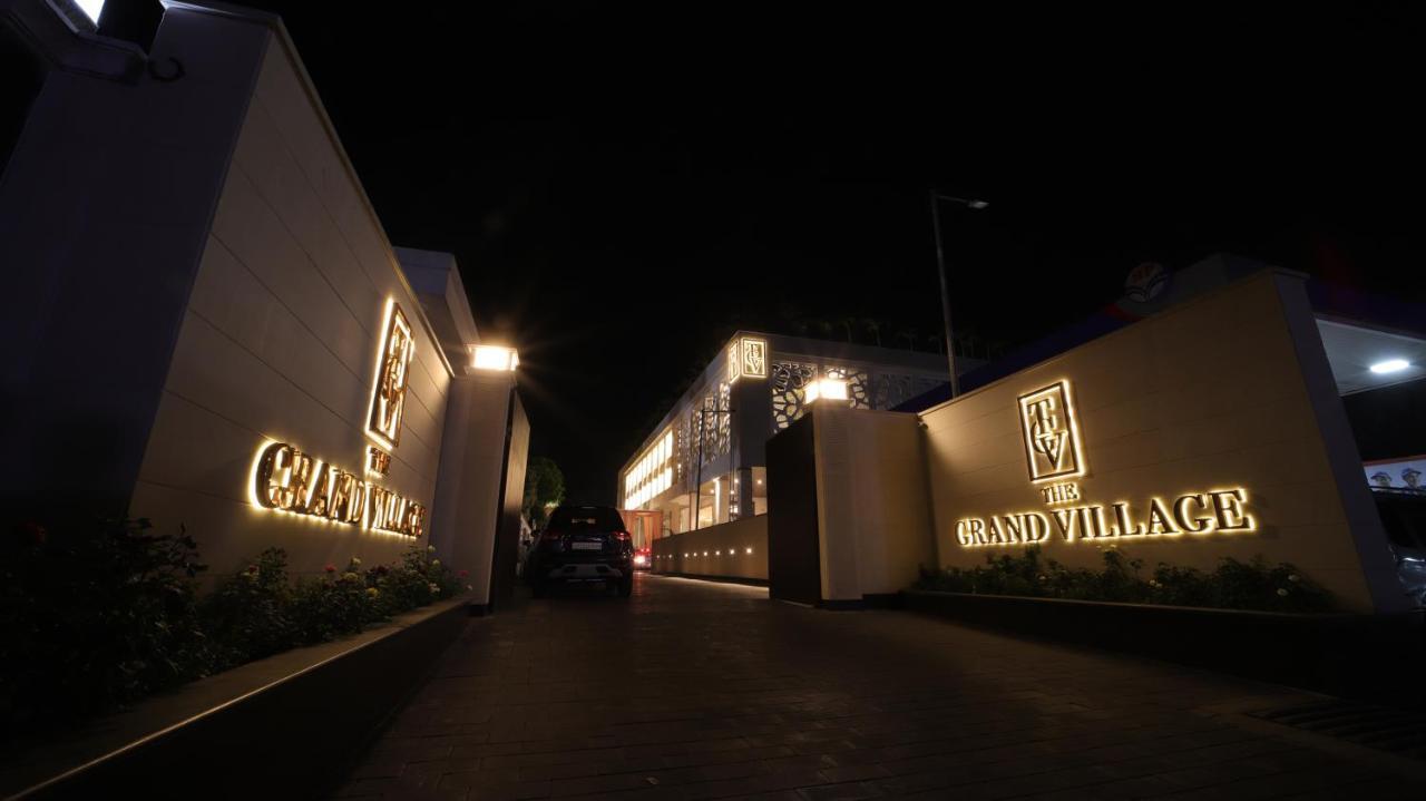 The Grand Village Moradabad Exteriör bild